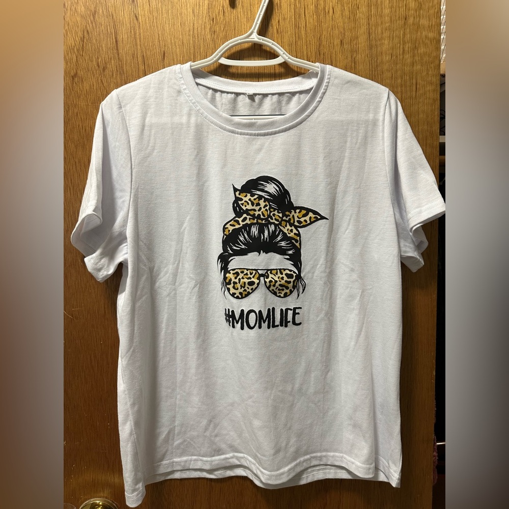 Basin graphic tee